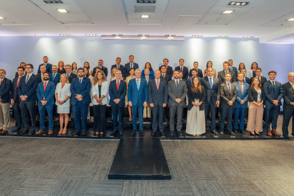 Kast presenta subsecretarios y delegados con marcado sello de independientes