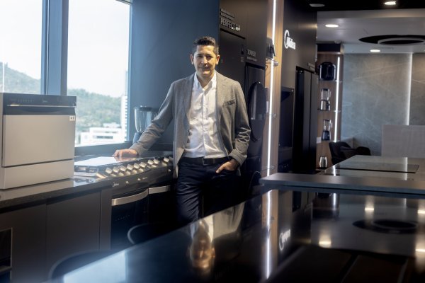 Midea alcanza 21% de participación de mercado en Chile, la cifra más alta en los más de 150 países en que está
