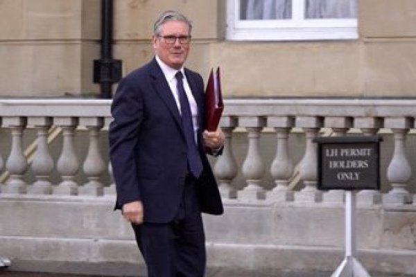 <p>Ahora en DF | Starmer afirma que no está "dispuesto" a dimitir tras el caso Epstein</p>