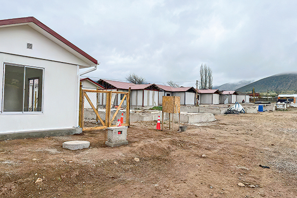 <p>En medio de críticas por la lenta respuesta tras incendios, Contraloría aprueba cambio normativo que agiliza la reconstrucción de viviendas</p>
