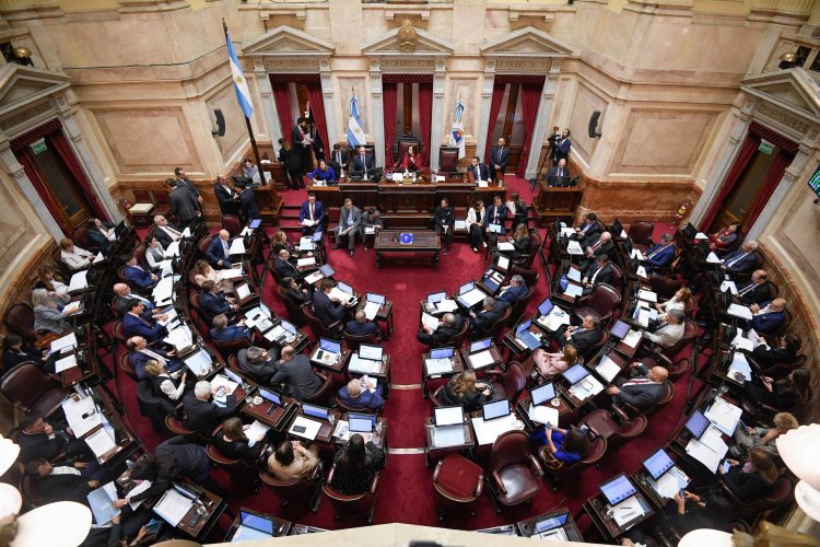 <p>Congreso argentino debate reforma laboral de Milei en medio de protestas y últimas modificaciones</p>