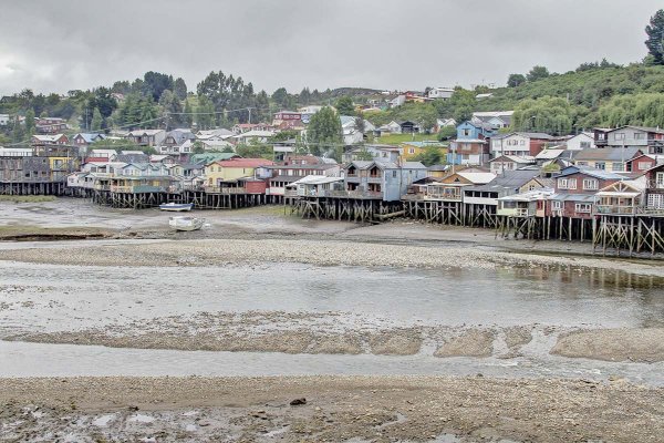 Prevén pérdida de competitividad turística en Chiloé tras disminución en frecuencia de vuelos