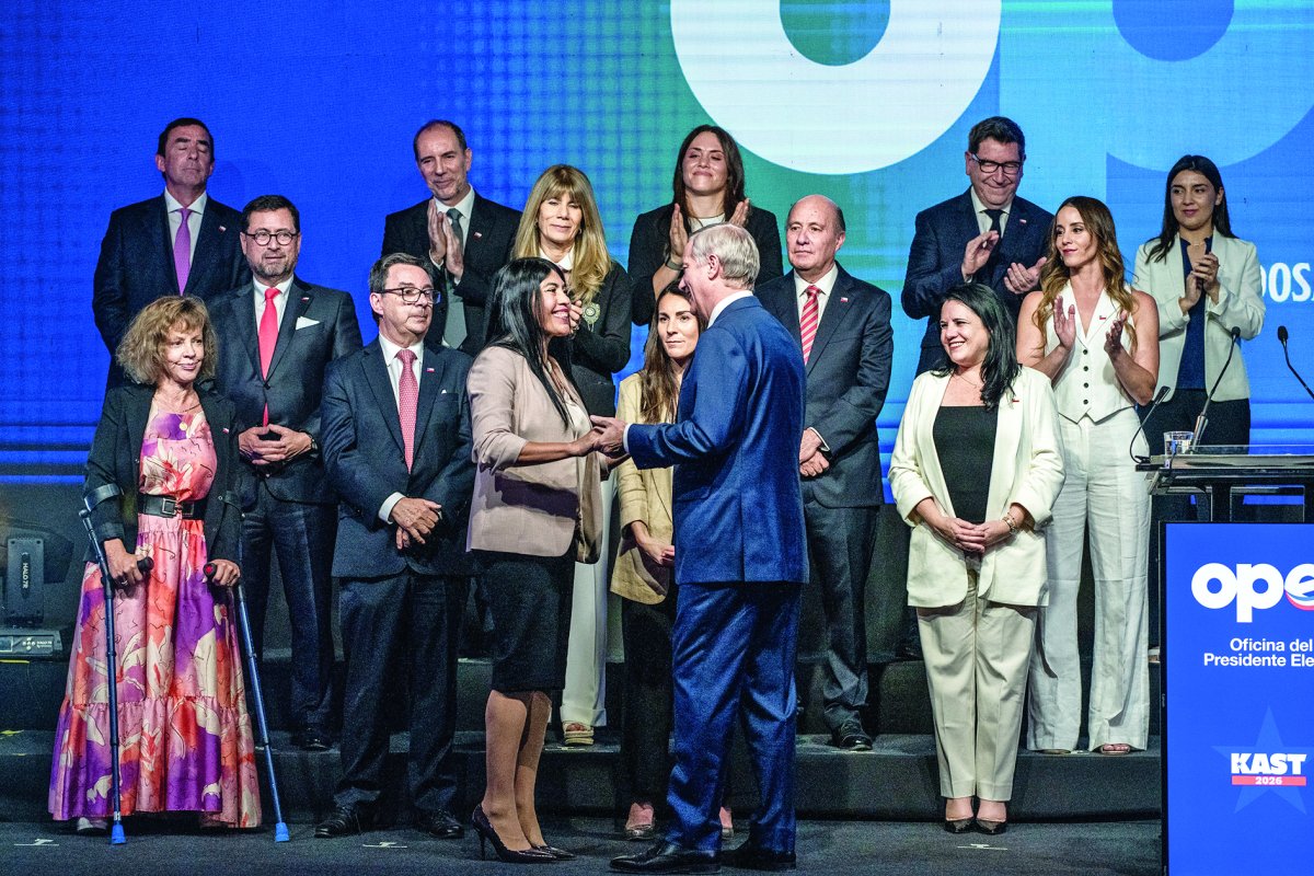 <p>El futuro gobierno comienza a apretar el cinturón: instruye reducir al menos 15% de gasto en gabinetes</p>