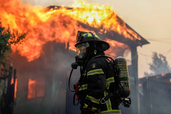Unas 200 hectáreas afectadas: Vichuquén bajo alerta roja