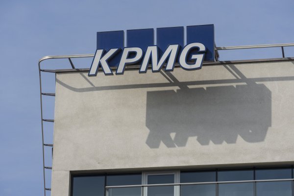 Australia multa a socio de KMPG por usar inteligencia artificial para hacer trampa en una capacitación sobre el uso de la IA