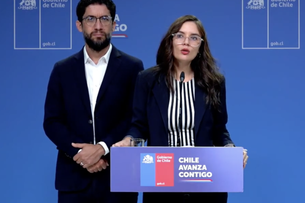 <p>Gobierno se defiende por deterioro fiscal: “El gasto contenido y menos crecimiento de deuda es la demostración de que hay una responsabilidad"</p>