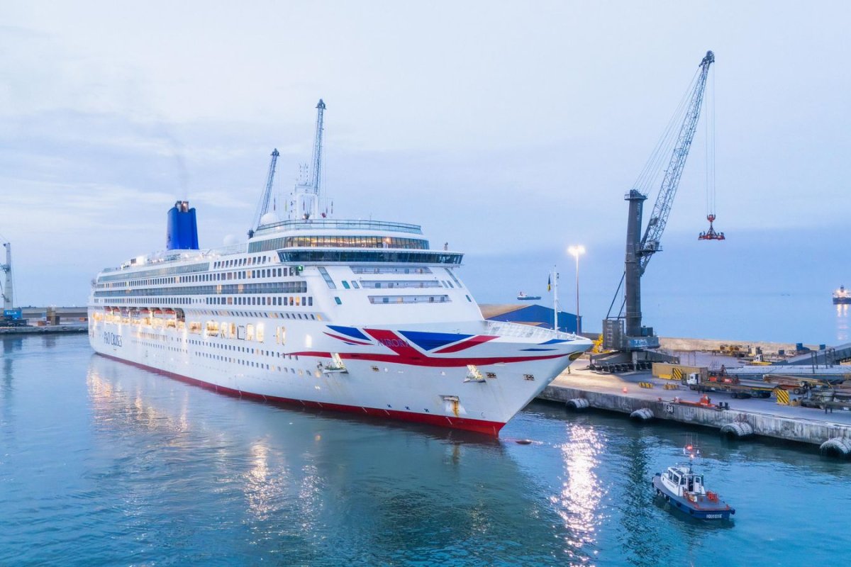 <p>Crucero Aurora arriba a Arica con 1.741 pasajeros y autoridades buscan duplicar recaladas en la región</p>
