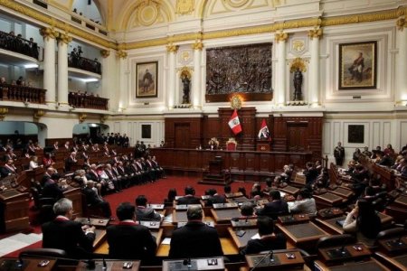 Congreso de Perú elige a nuevo Presidente este miércoles: ¿quiénes son los posibles candidatos?
