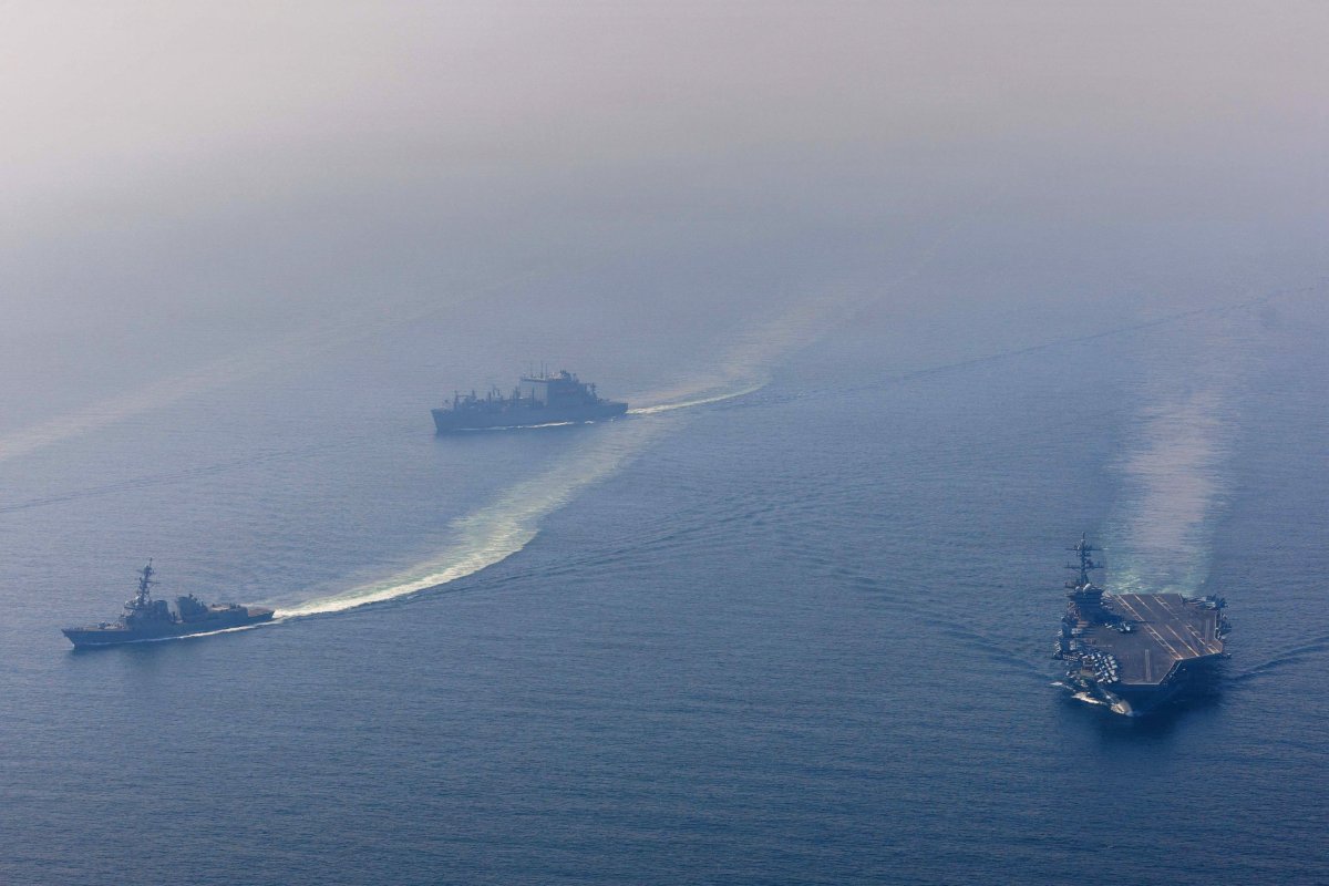<p>Buques de guerra estadounidenses en el Mar Arábigo. </p>