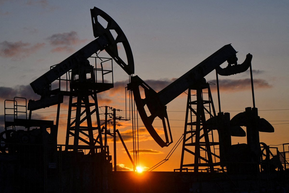 <p>El petróleo alcanza un máximo en seis meses por conflicto en Irán</p>