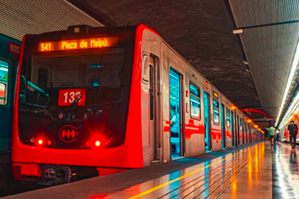 Panel de Expertos determina ajuste de $ 25 en la tarifa del transporte público desde este domingo y Metro llegará a $ 895