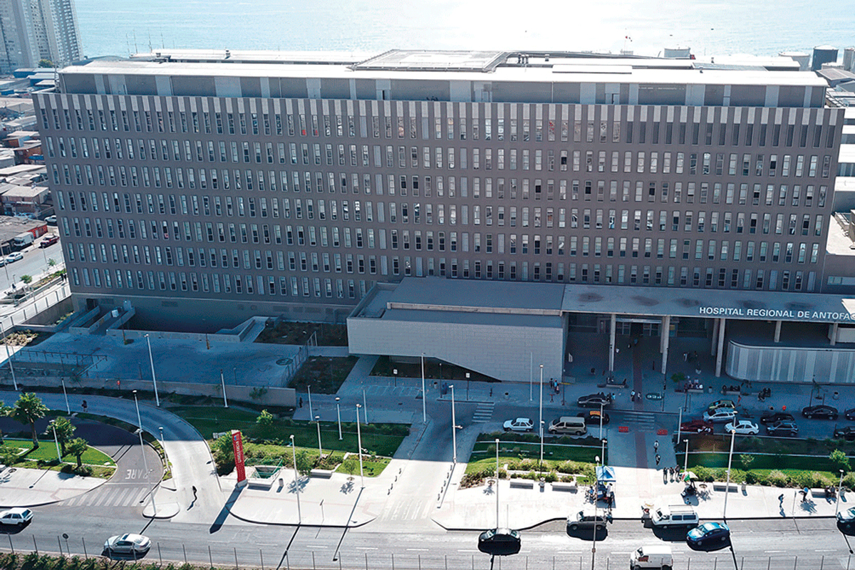 <p>Concesionaria de Hospital de Antofagasta acusa incumplimientos del MOP y solicita compensaciones por US$ 18 millones</p>
