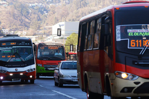 Buses del Gran Valparaíso subirán sus tarifas hasta $40 y operadores privados anuncian alzas cercanas al 25%