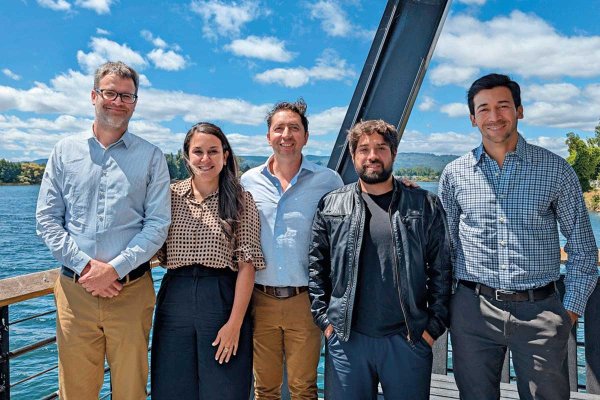 <p>Maxime Freyys (Südlich Capital), Francisca Castillo (Neocrop), Cristián Hernández (Zentynel), Daniel Norero (Neocrop), Sebastián Castillo (Neocrop).</p>