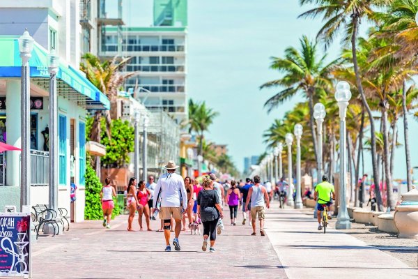 Los viajes de turistas chilenos a EEUU recobran impulso a inicios de año