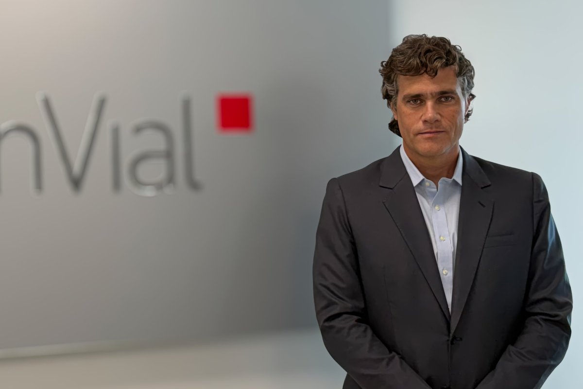 <p>Andrés Bulnes y la expansión de LarrainVial: “En cinco años EEUU será nuestro principal mercado de distribución”</p>