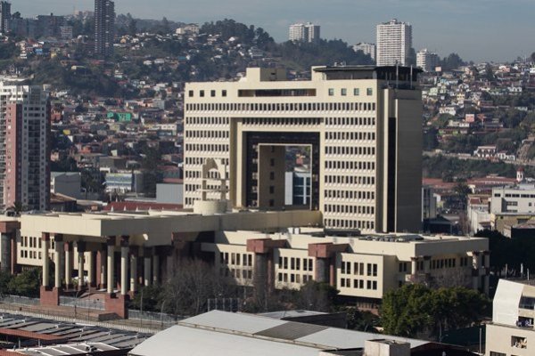 Intensas negociaciones para integrar las mesas de la Cámara y el Senado a días del cambio de mando