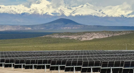 Argentina Genneia consiguió US$ 320 millones de BID Invest para ampliar parques solares