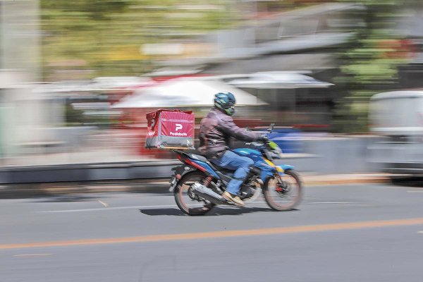 Ad portas de nueva reducción de jornada, DT aclara aplicación de Ley de 40 horas en trabajadores de app