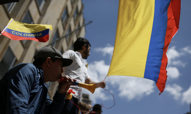<p>Colombia va a las urnas para renovar el Congreso y escoger tres candidatos presidenciales</p>