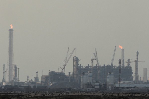 Qatar advierte que la guerra obligará al Golfo a detener las exportaciones de energía en cuestión de semanas: Podría "hundir las economías mundiales"