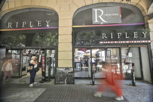 Ripley pierde batalla contra consultora Bain