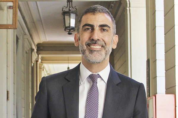 Jorge Sahd, director del Instituto de Relaciones Internacionales UC: “La avenencia ideológica entre Kast y Trump puede ser una ventaja inicial, pero no es un cheque en blanco”