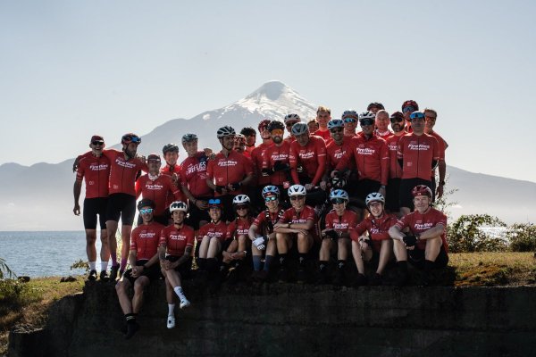 1.000 kilómetros de pedaleo: Fireflies Patagonia, la cicletada benéfica que cumple 10 años