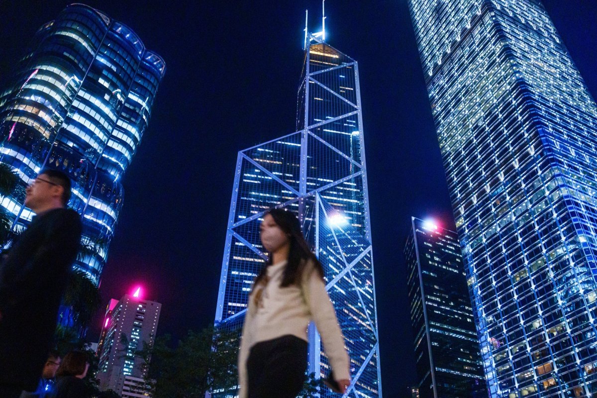 <p>Mujeres en China administran casi US$ 1 billón en fondos y cerca de 1.100 gestoras participan en la industria local</p>