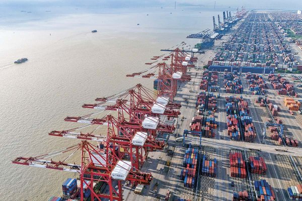 Las exportaciones de China se disparan en el arranque de 2026 tras un año récord