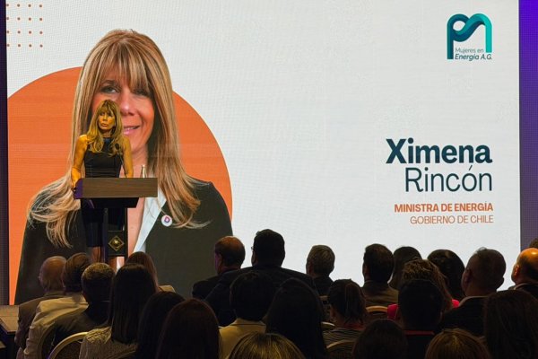 <p>La nueva ministra de Energía, Ximena Rincón, participó en una ceremonia de Mujeres en Energía.</p>