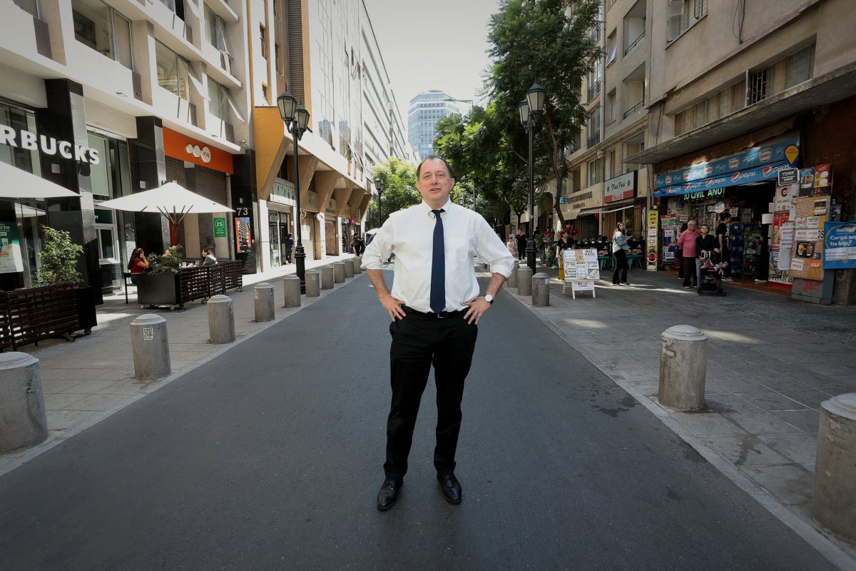 <p>Ministro Iván Poduje: “Yo no voy a cambiar mi carácter, lo voy a canalizar distinto”</p>