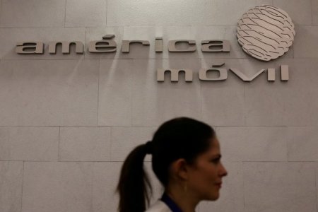 Gobierno Ecuador anuncia que América Móvil invertirá US$ 600 millones en el país