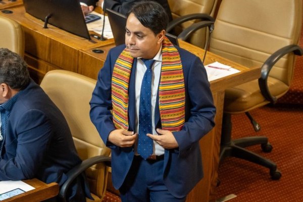 <p>Las primeras definiciones de Jorge Díaz, el nuevo jefe de los diputados DC que aspira a encabezar el partido</p>