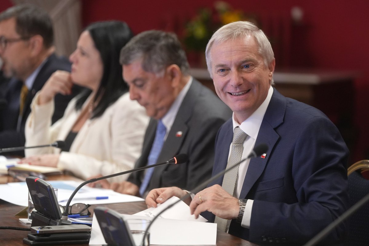 <p>En su primer consejo de gabinete, Kast refuerza llamado a auditorías y afirma que la falta de recursos no es excusa para incumplir promesas</p>