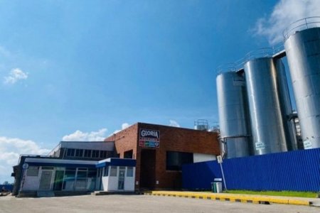 Gloria Foods suspende su negocio lácteo en Colombia y Petro reacciona llamando a organizar cooperativas en el sector