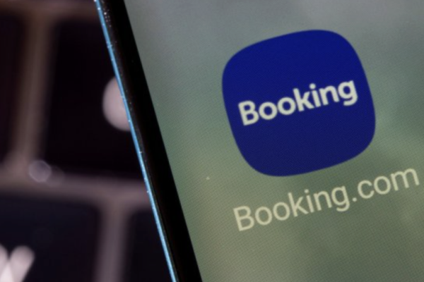 FNE firma acuerdo extrajudicial con plataforma de viajes Booking.com: firma deberá pagar multa de US$ 6 millones