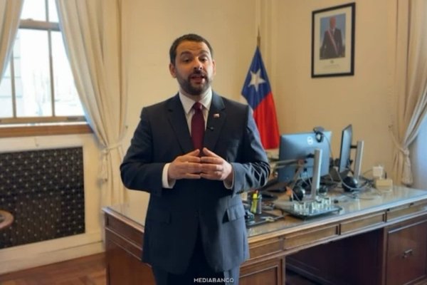 <p>Ahora en DF | Subsecretario de Hacienda y crecimiento del PIB en 2025: "La economía chilena sigue siendo incapaz de cumplir con las expectativas"</p>