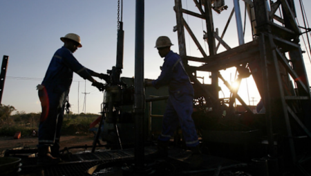 Estados Unidos relaja las sanciones a venezolana PDVSA en medio de las presiones energéticas globales