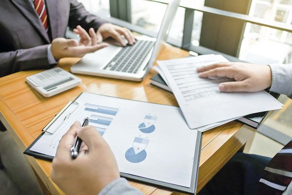 Contratación de chilenos en empresas extranjeras creció 234% en 2025