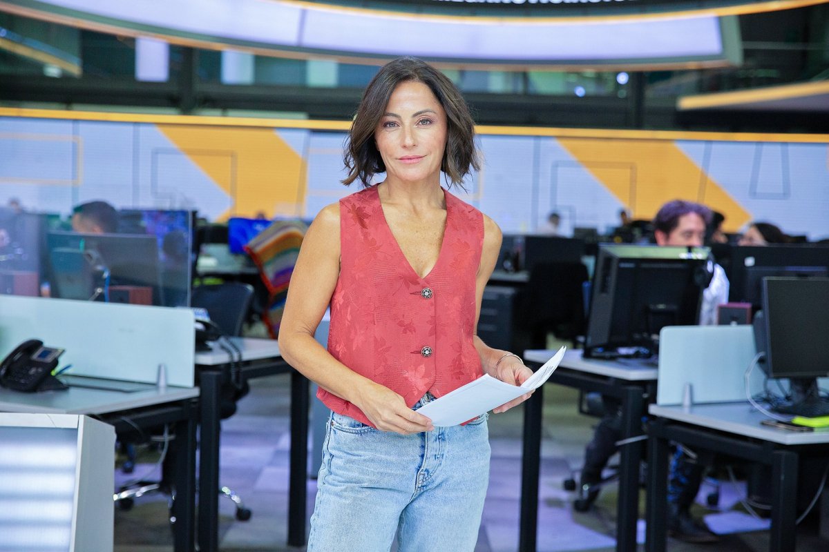 <p>Constanza Santa María: “Prefiero que la gente me reconozca como una periodista dura, inquisitiva, que como su mejor amiga”</p>