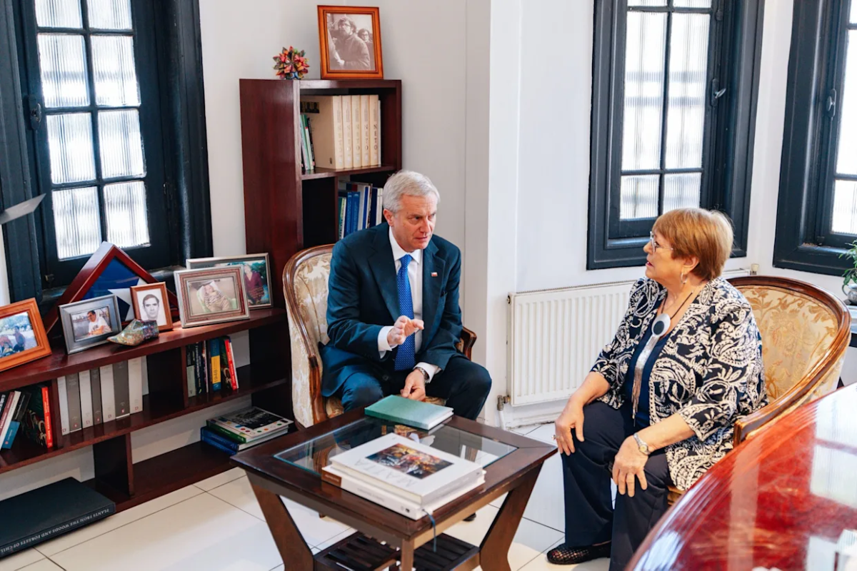 <p>Kast y Bachelet se reúnen en La Moneda, mientras se mantiene en suspenso apoyo del Gobierno a su candidatura a la ONU</p>