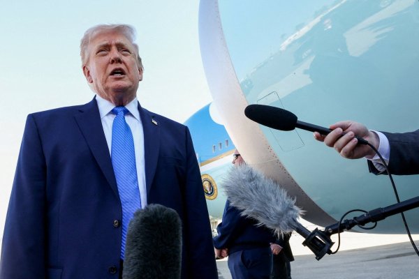 <p>EEUU advierte a la UE que debe aprobar un acuerdo comercial o corre el riesgo de perder el "acceso favorable" al GNL</p>