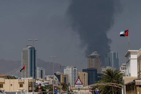 Países del Golfo evalúan opciones militares para contrarrestar la escalada de Irán
