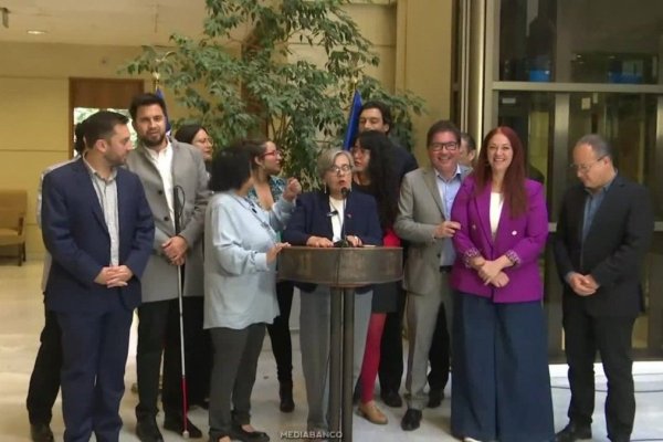<p>Ahora en DF | Diputados de oposición piden sesión especial con Quiroz: "Que expliquen por qué dicen que el país está quebrado"</p>