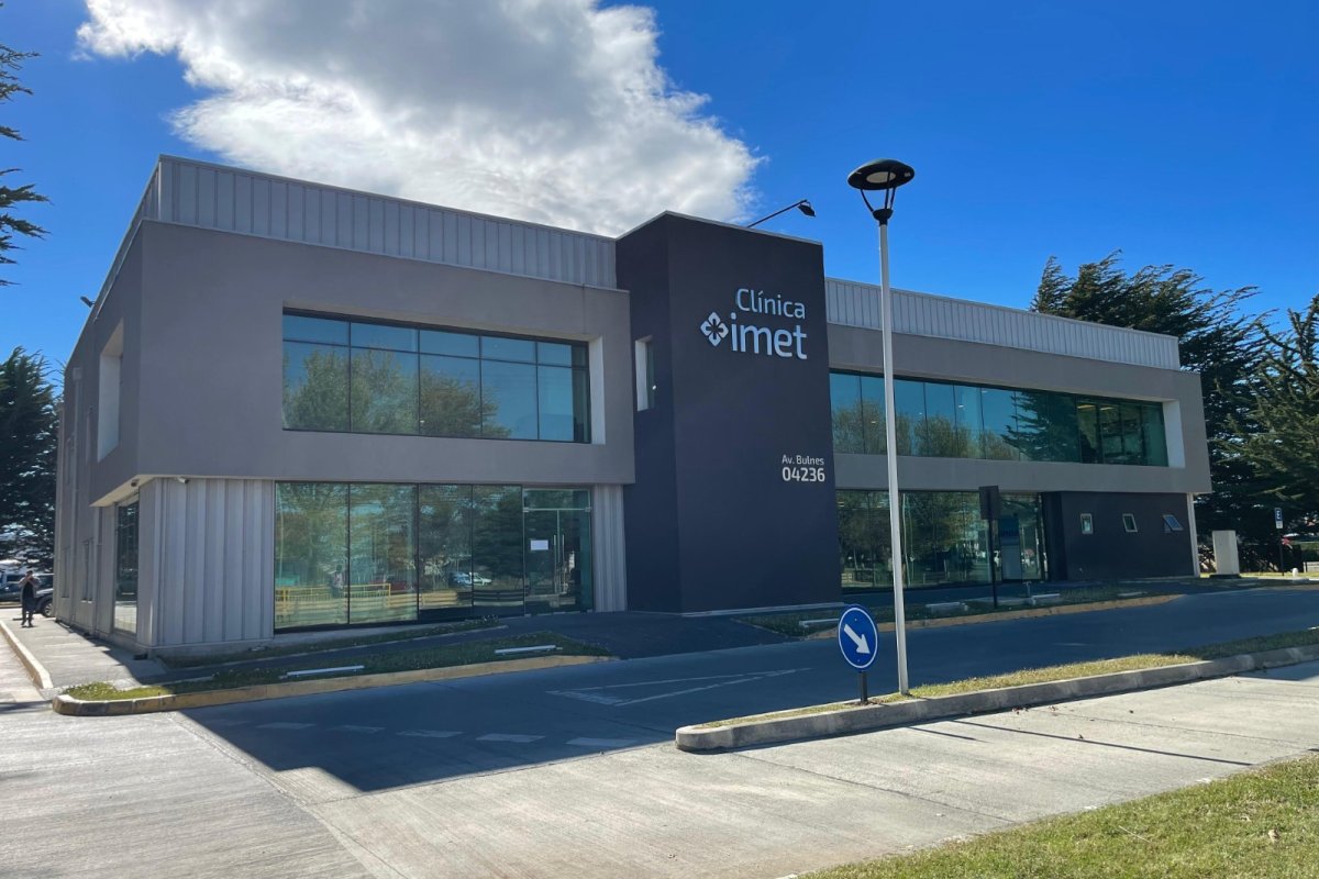 <p>Andes Salud concreta adquisición de 64% de Clínica IMET, en Punta Arenas, y marca un hito en su estrategia de desarrollo regional</p>