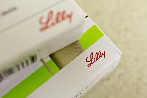 Eli Lilly firma acuerdo de US$ 2.750 millones con compañía hongkonesa para el desarrollo de fármacos con IA