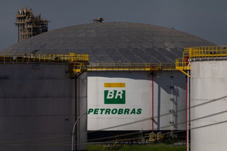 Brasileña Petrobras subirá en un 55% el precios del combustible para aviones