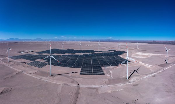 Enel Green Power inicia construcción de proyecto de baterías en planta híbrida con generación solar y eólica