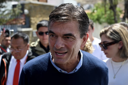 Presidente de Bolivia denuncia “mafia internacional” de contrabando de diésel y gasolina